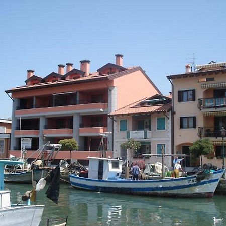 Апартаменти Stella Marina Градо Екстер'єр фото